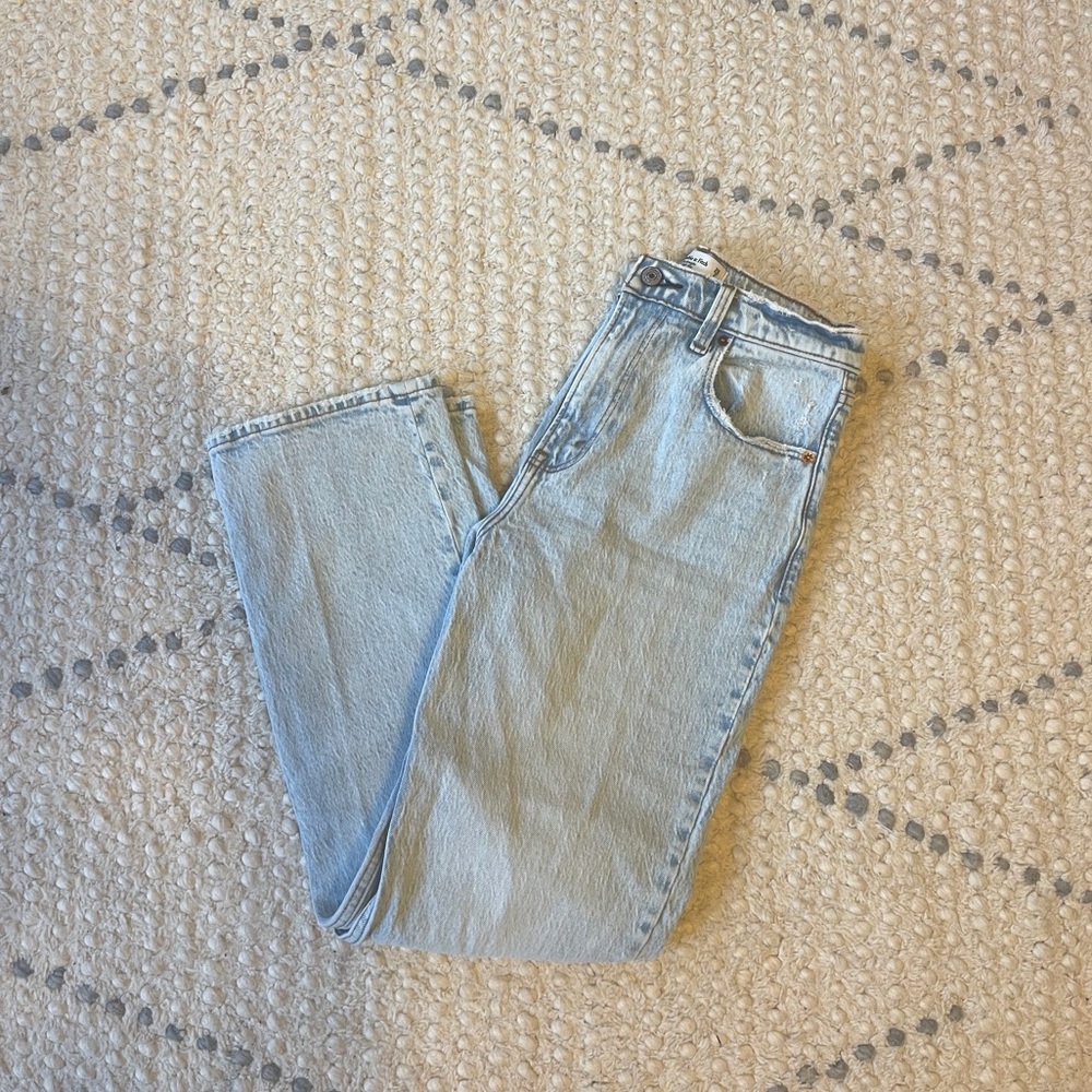 NWOT abercrombie 90s ultra high rise straight jeans - 26 short